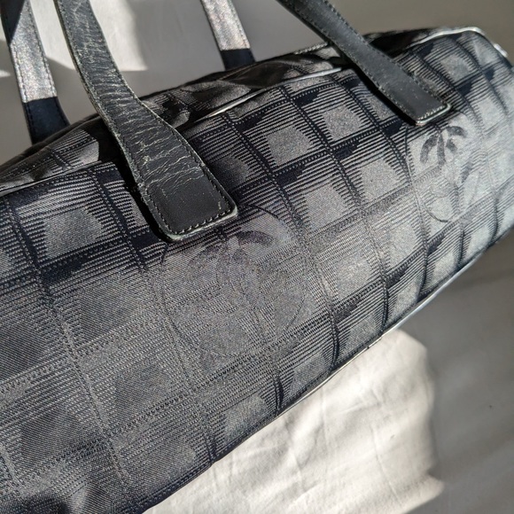 Auth. Chanel Travel Line Black Bowling Bag/Shoulder Bag - Picture 7 of 11